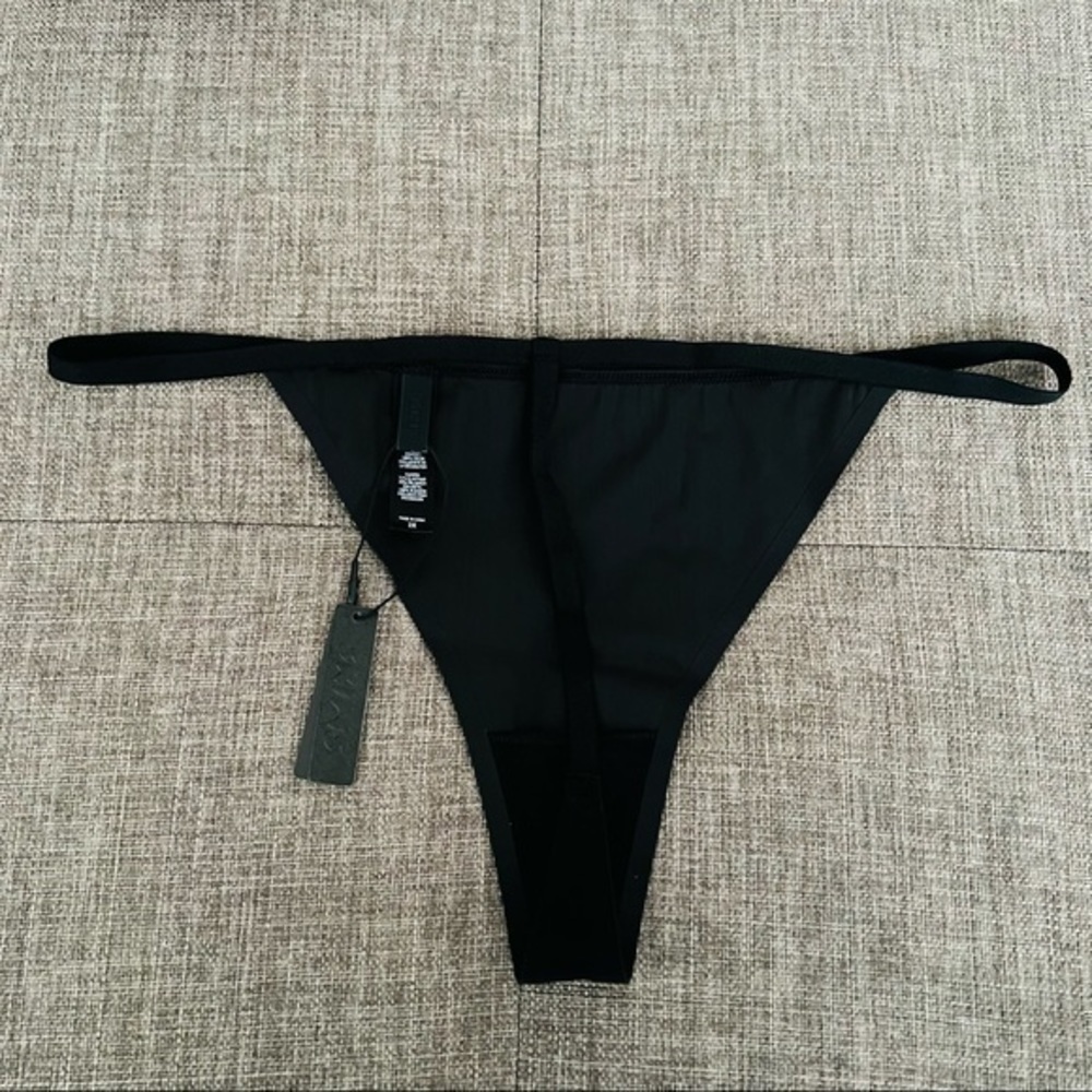 Skims g string - Picture 3 of 6